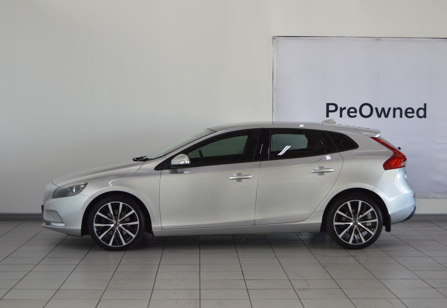 Volvo V40 D2 Kinetic Mazda Port Elizabeth