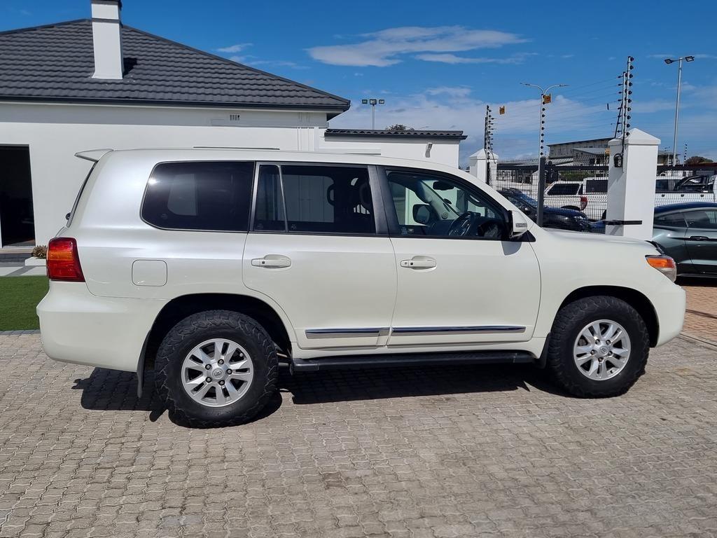 Toyota Land Cruiser 200 4.5D-4D VX King Cars Bellville