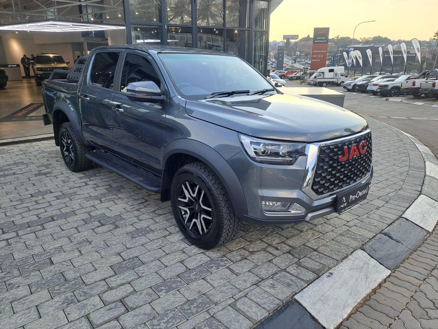 2026 JAC T8