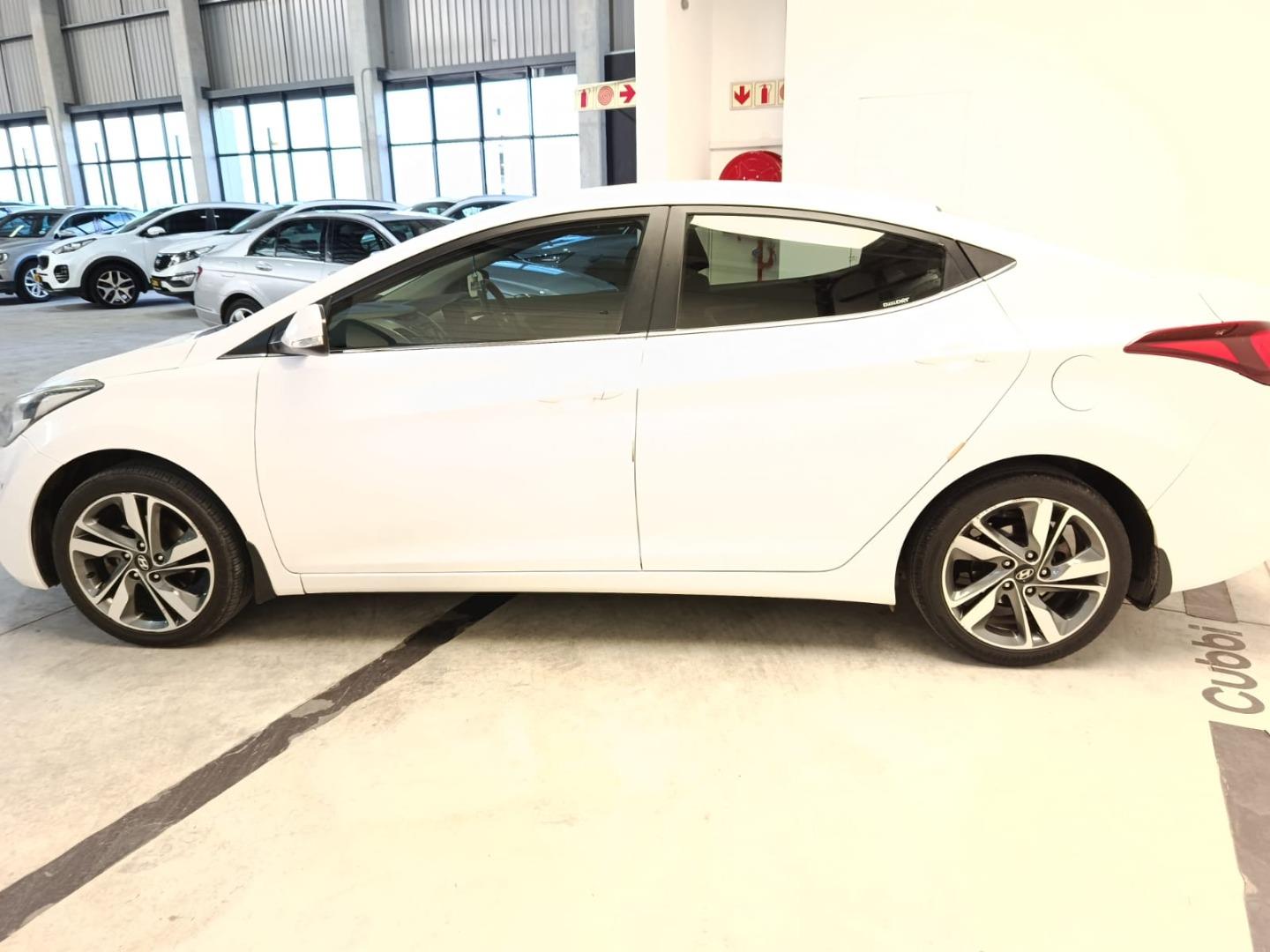 Hyundai Elantra 1.6 Premium Cubbi George