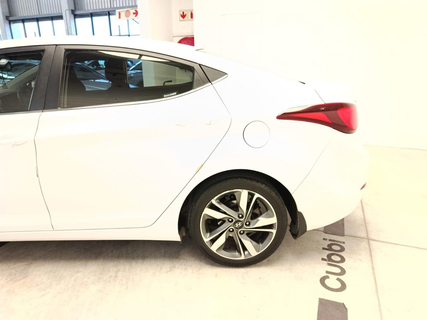 Hyundai Elantra 1.6 Premium Cubbi George
