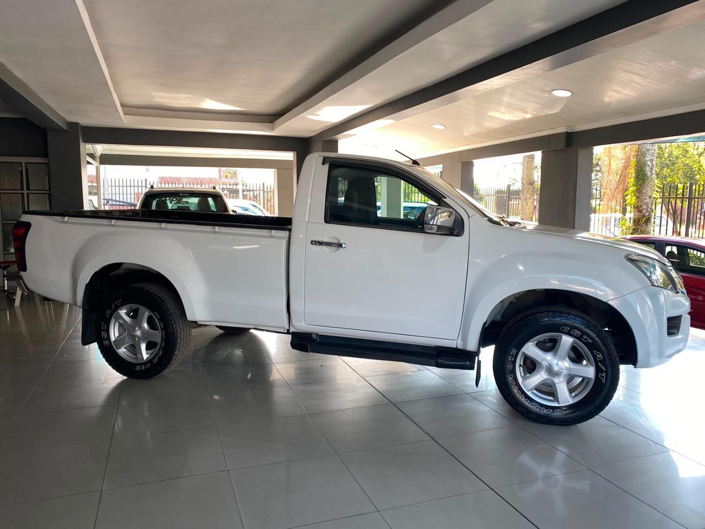 Isuzu KB 300D-Teq LX for sale in Pietermaritzburg - ID: 28598392