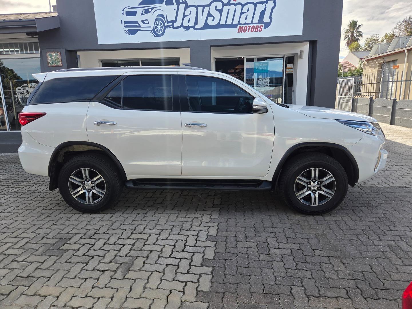 Toyota Fortuner 2.4GD-6 Auto Jaysmart Motor