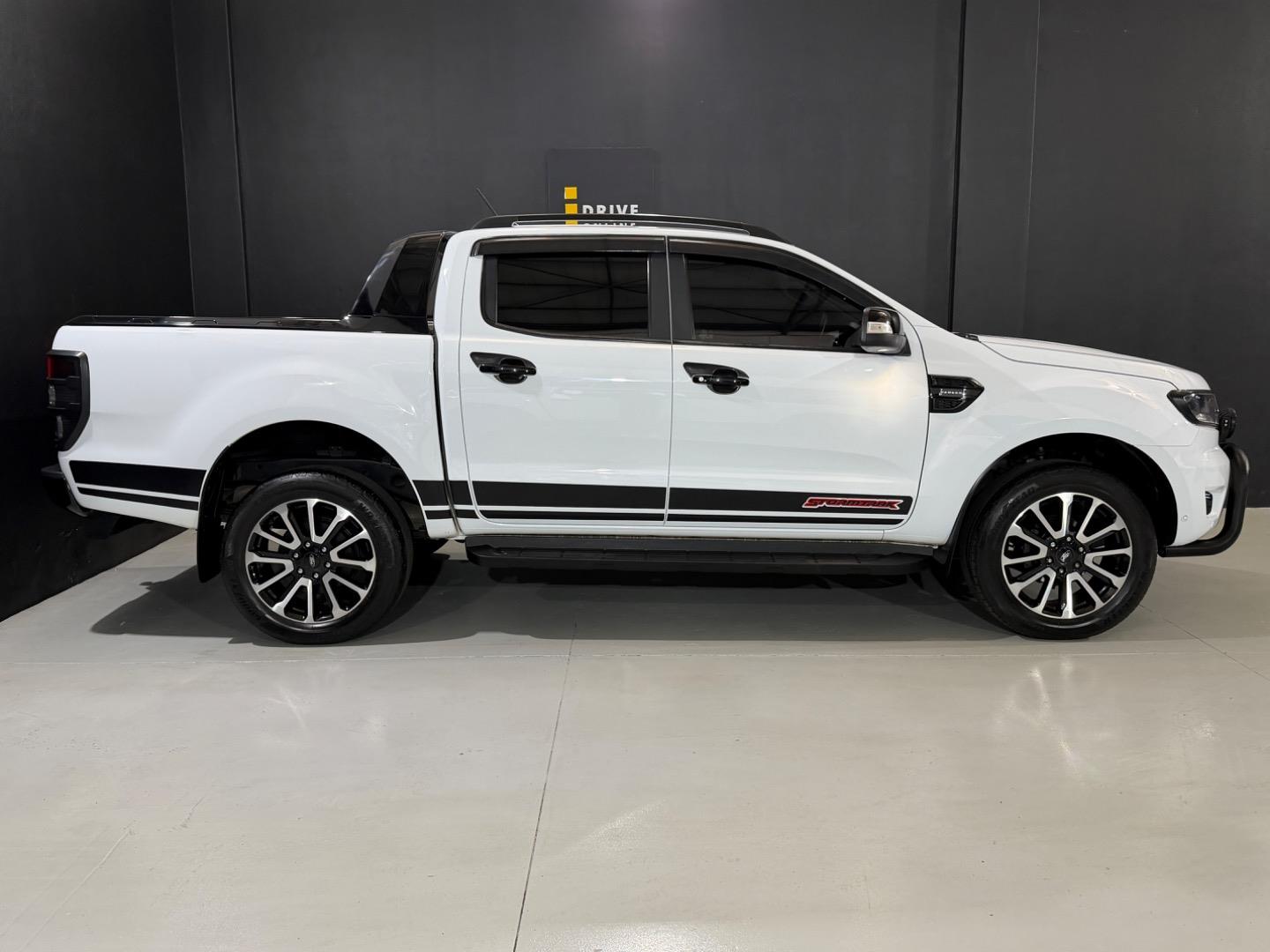 Ford Ranger 2.0Bi-Turbo Double Cab Hi-Rider Stormtrak iDrive Online