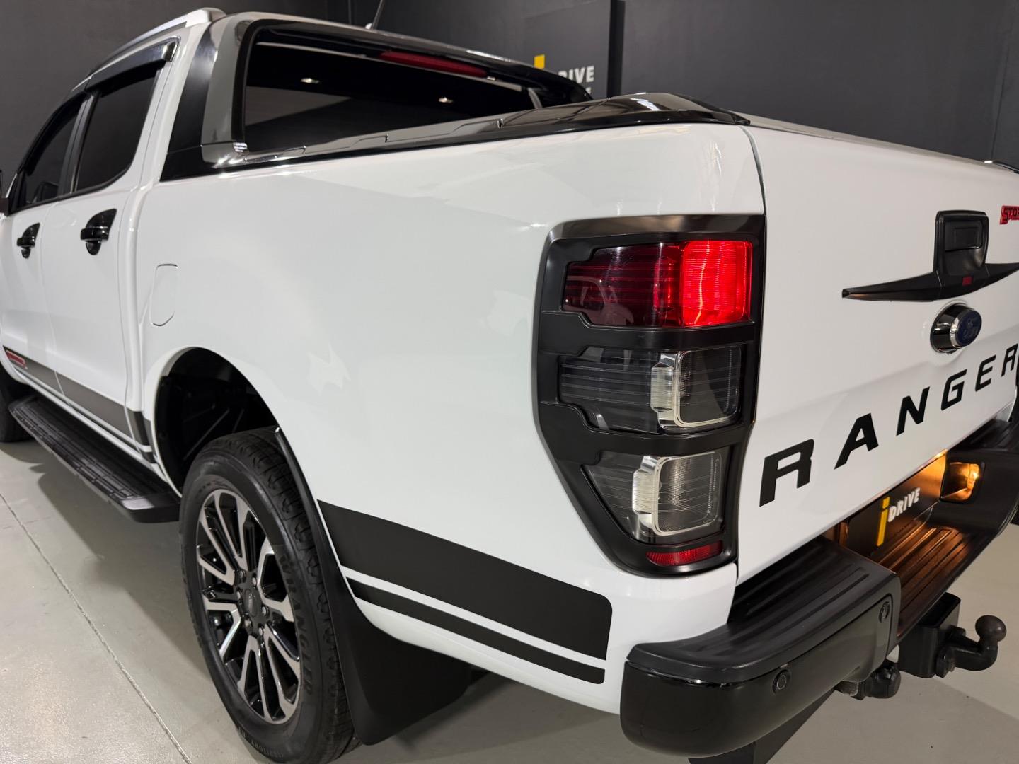 Ford Ranger 2.0Bi-Turbo Double Cab Hi-Rider Stormtrak iDrive Online
