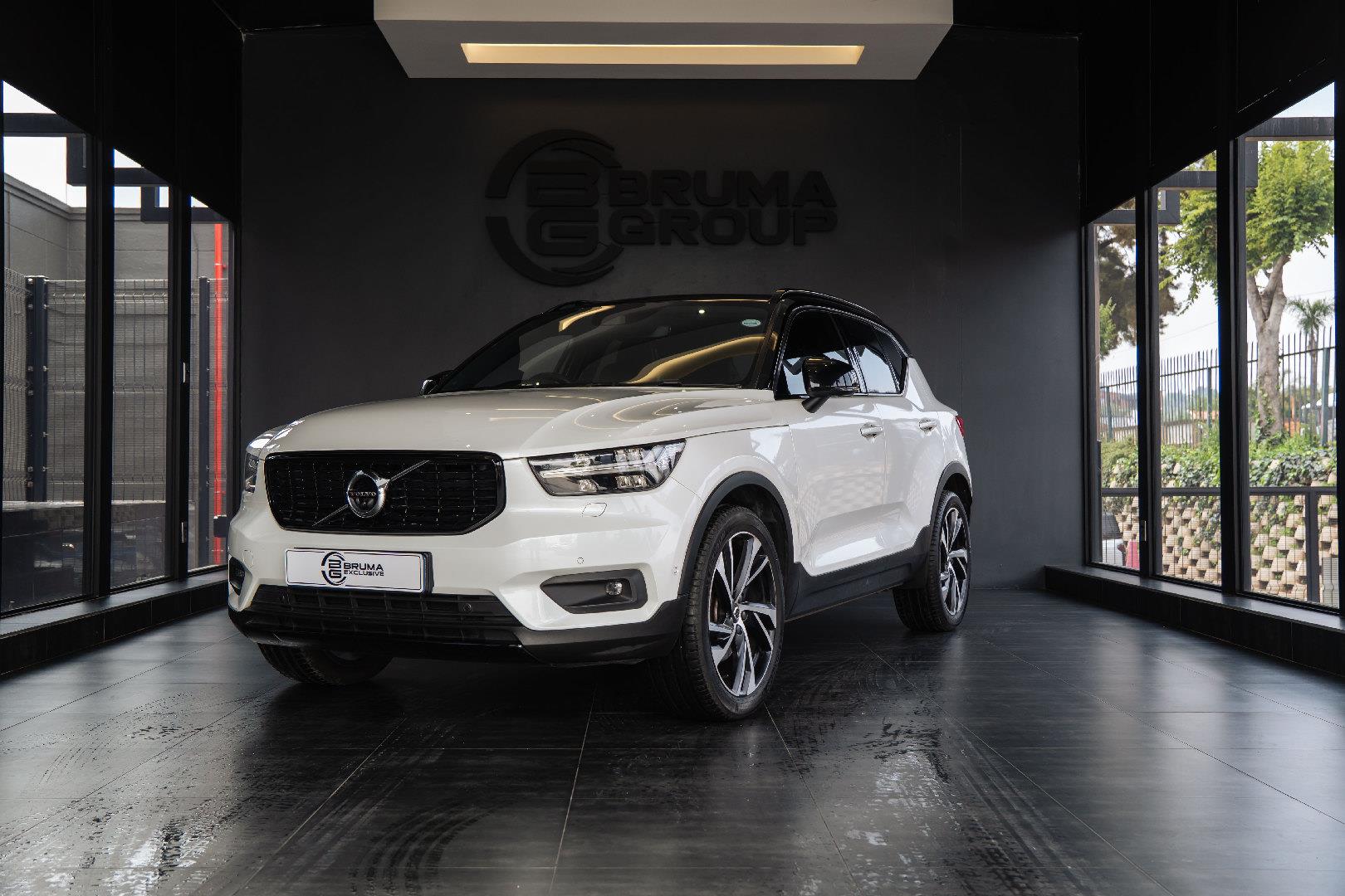 Volvo XC40 D4 AWD R-Design Bruma Nissan