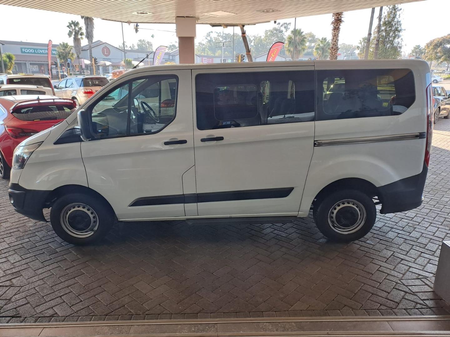 Ford Tourneo Custom 2.2TDCi SWB Ambiente Just Carz