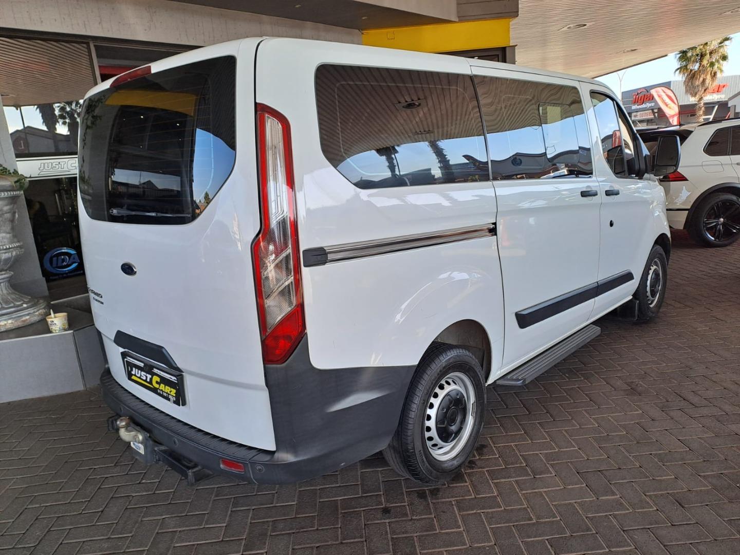 Ford Tourneo Custom 2.2TDCi SWB Ambiente Just Carz