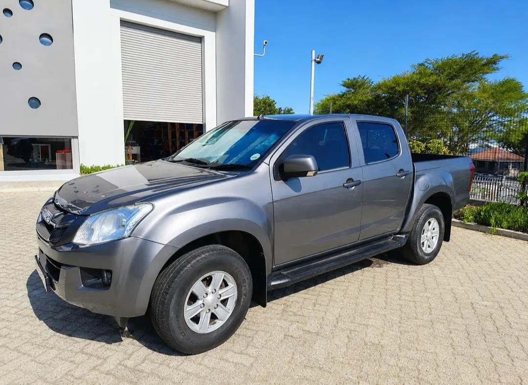 Isuzu KB 250D-Teq Double Cab LE