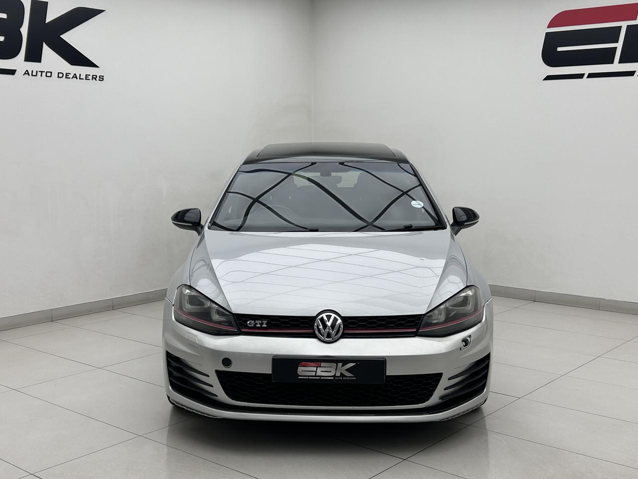 Volkswagen Golf GTI Auto EBK Main Street