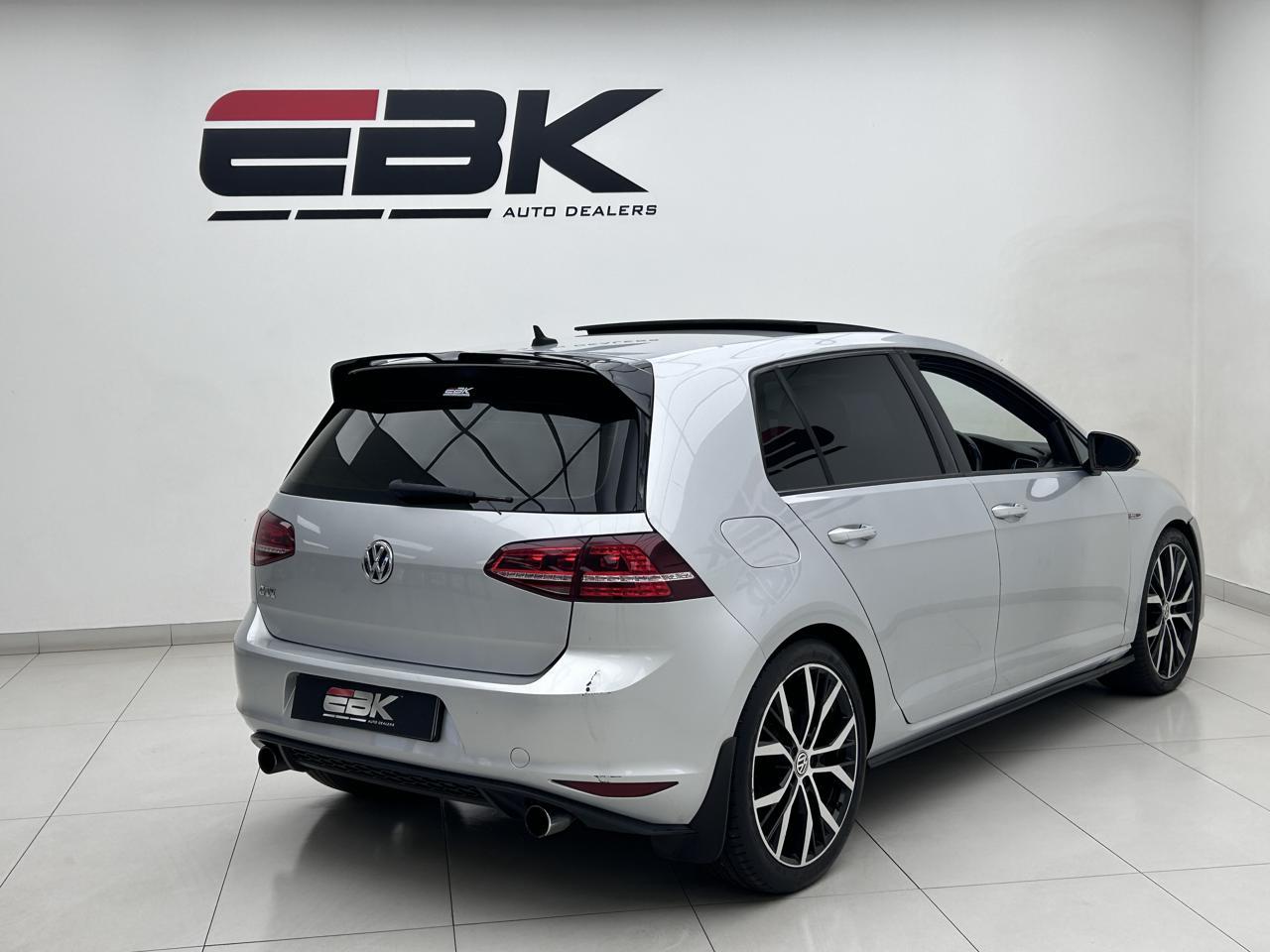 Volkswagen Golf GTI Auto EBK Main Street