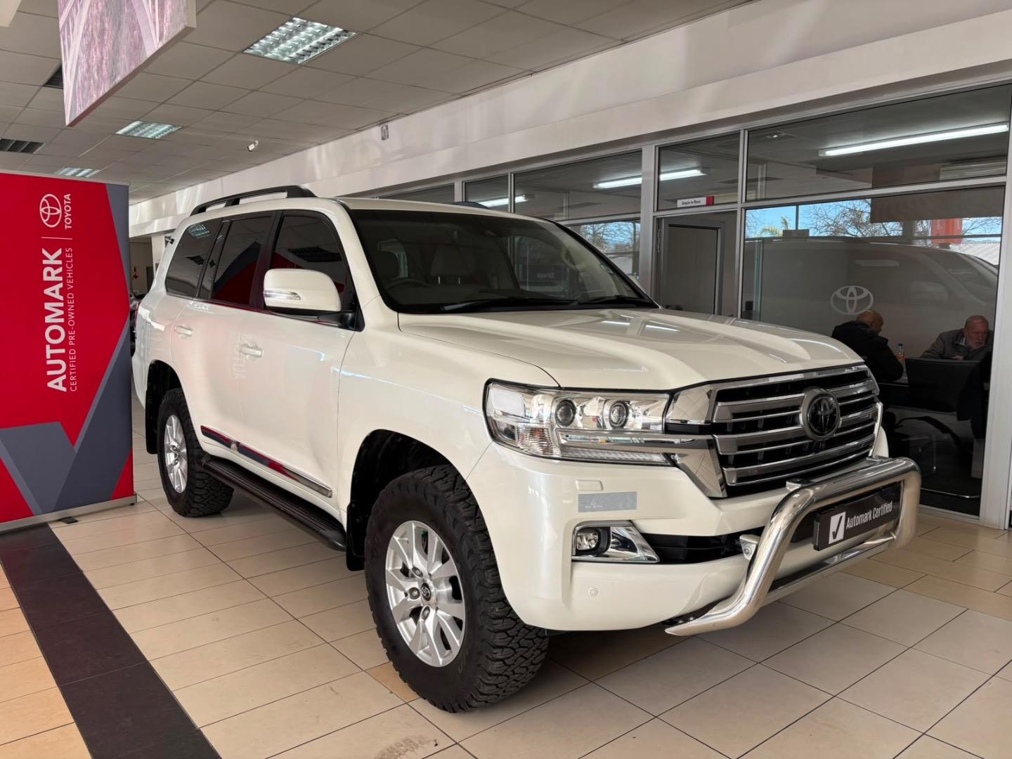 Toyota Land Cruiser 200 4.5D-4D V8 VX-R Ceres Toyota
