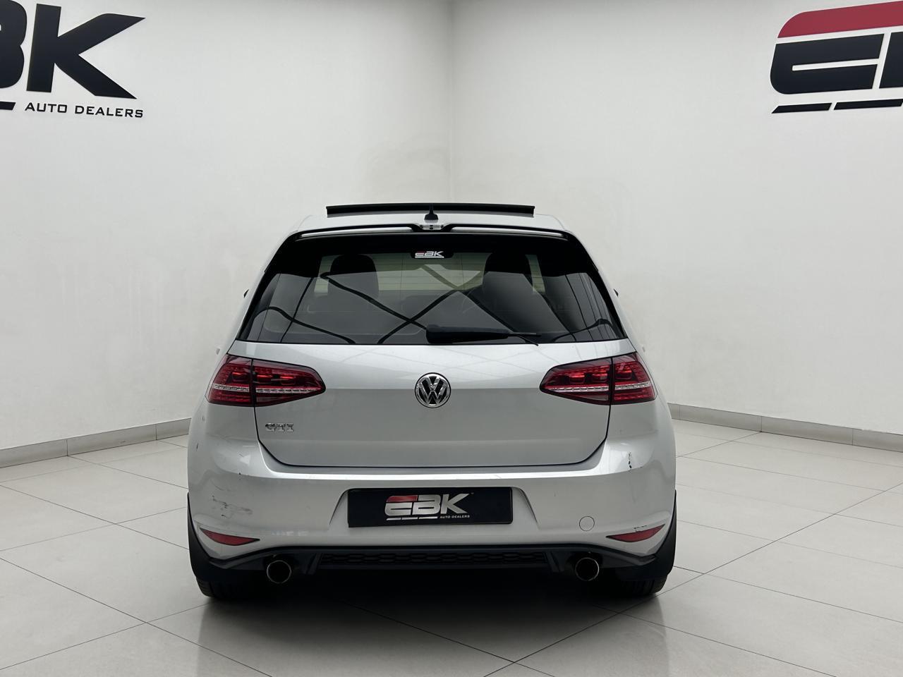 Volkswagen Golf GTI Auto EBK Main Street
