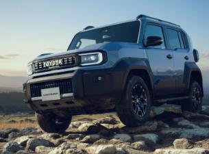 Toyota Land Cruiser FJ