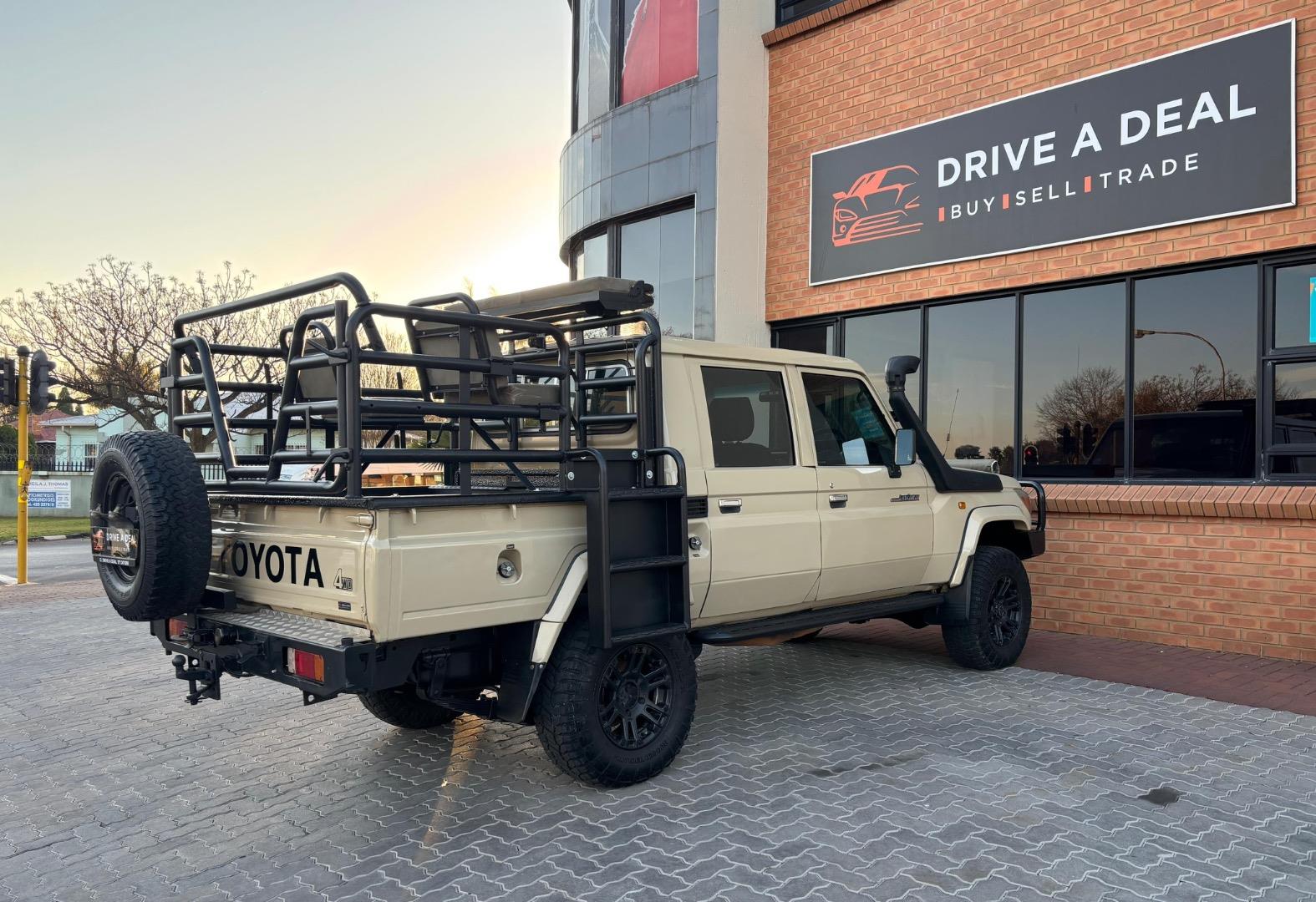 Toyota Land Cruiser 70 4.2D Drive A Deal