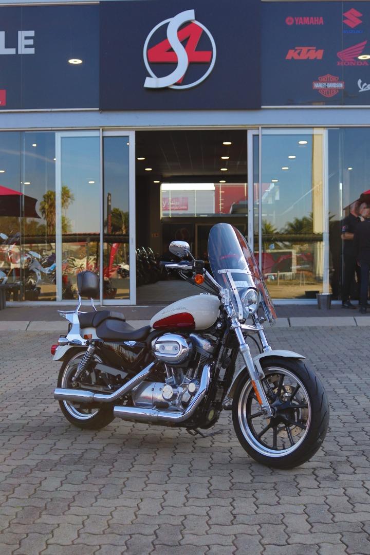 Harley-Davidson XL883L Superlow Harley Davidson Gold Rand