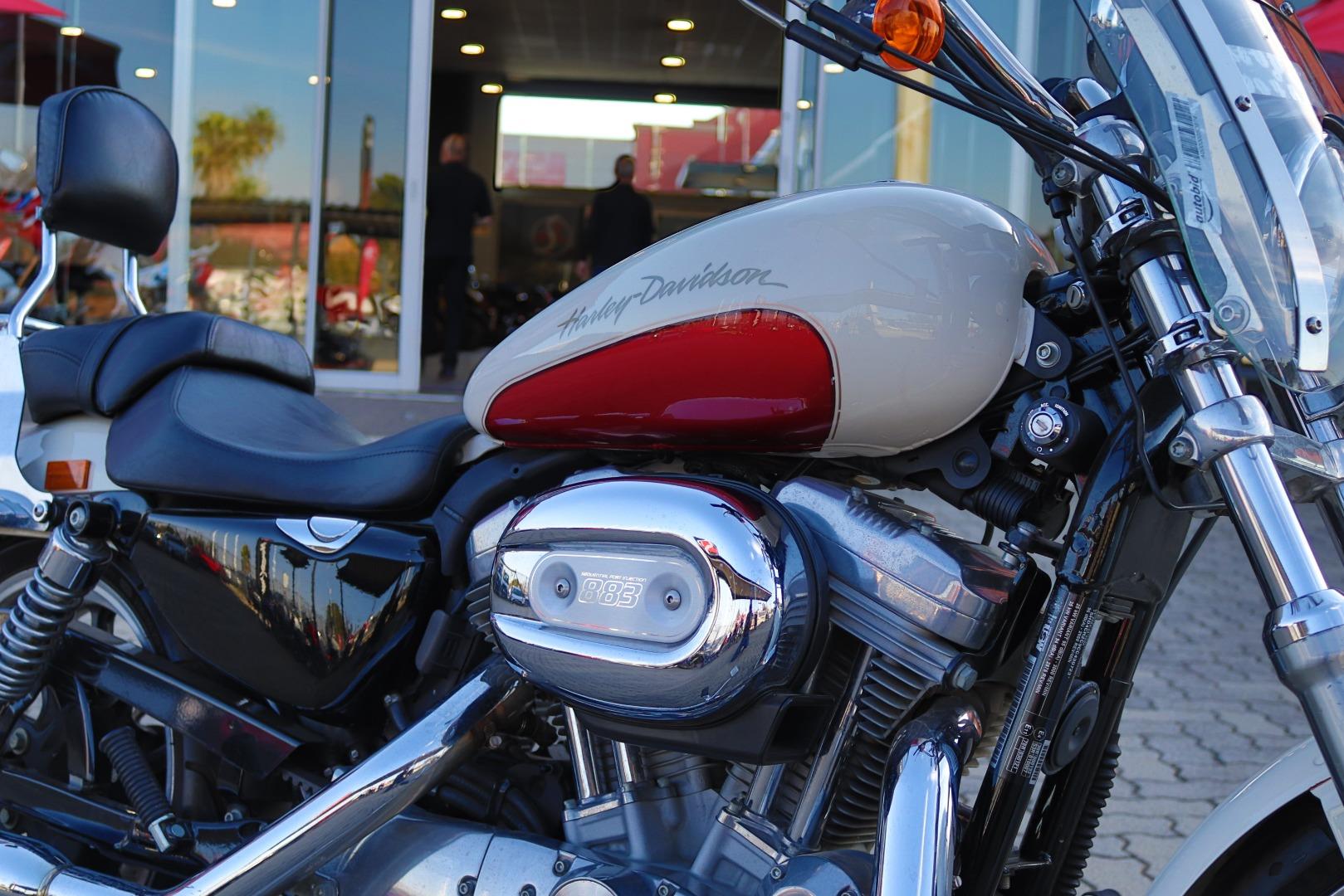 Harley-Davidson XL883L Superlow Harley Davidson Gold Rand