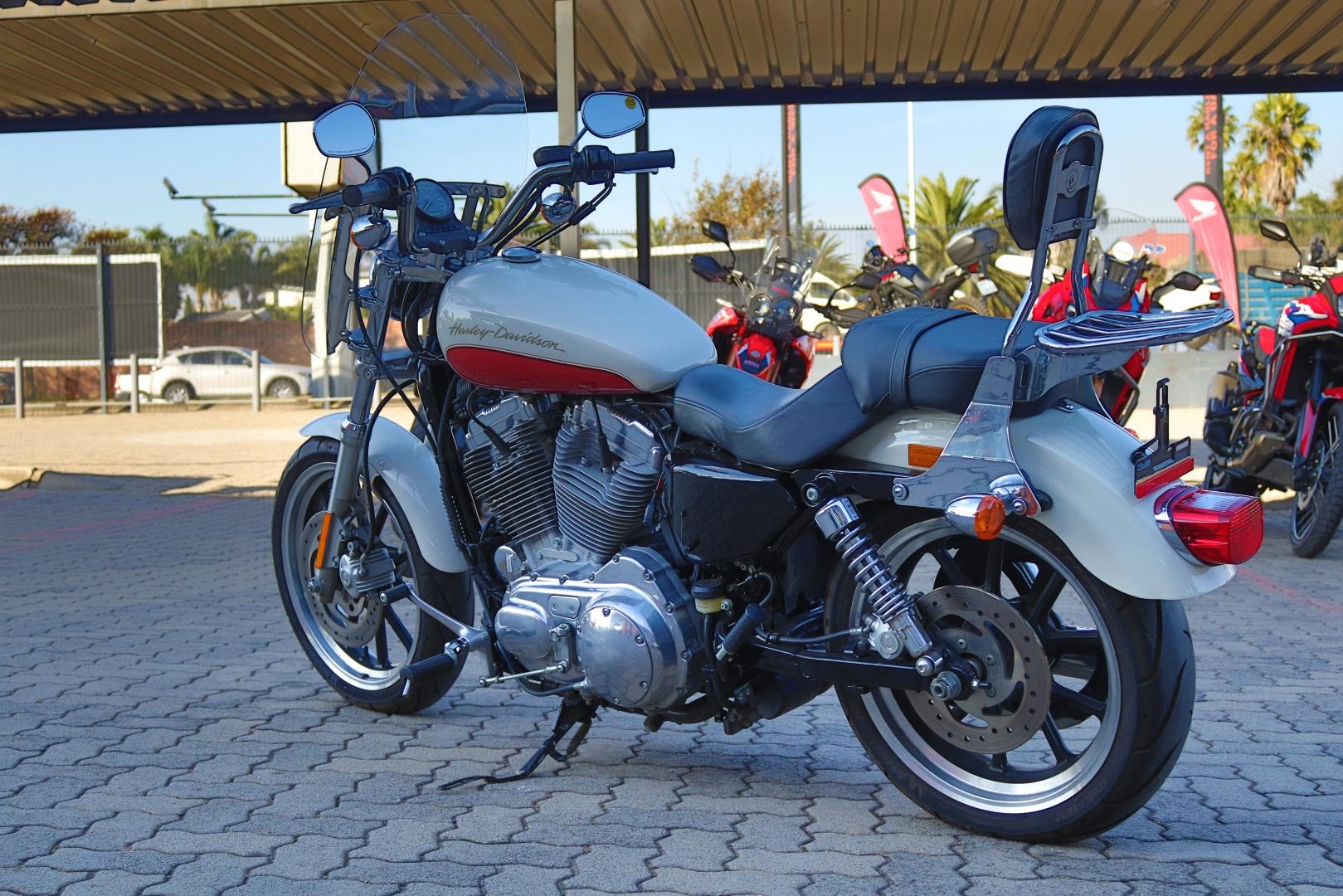 Harley-Davidson XL883L Superlow Harley Davidson Gold Rand
