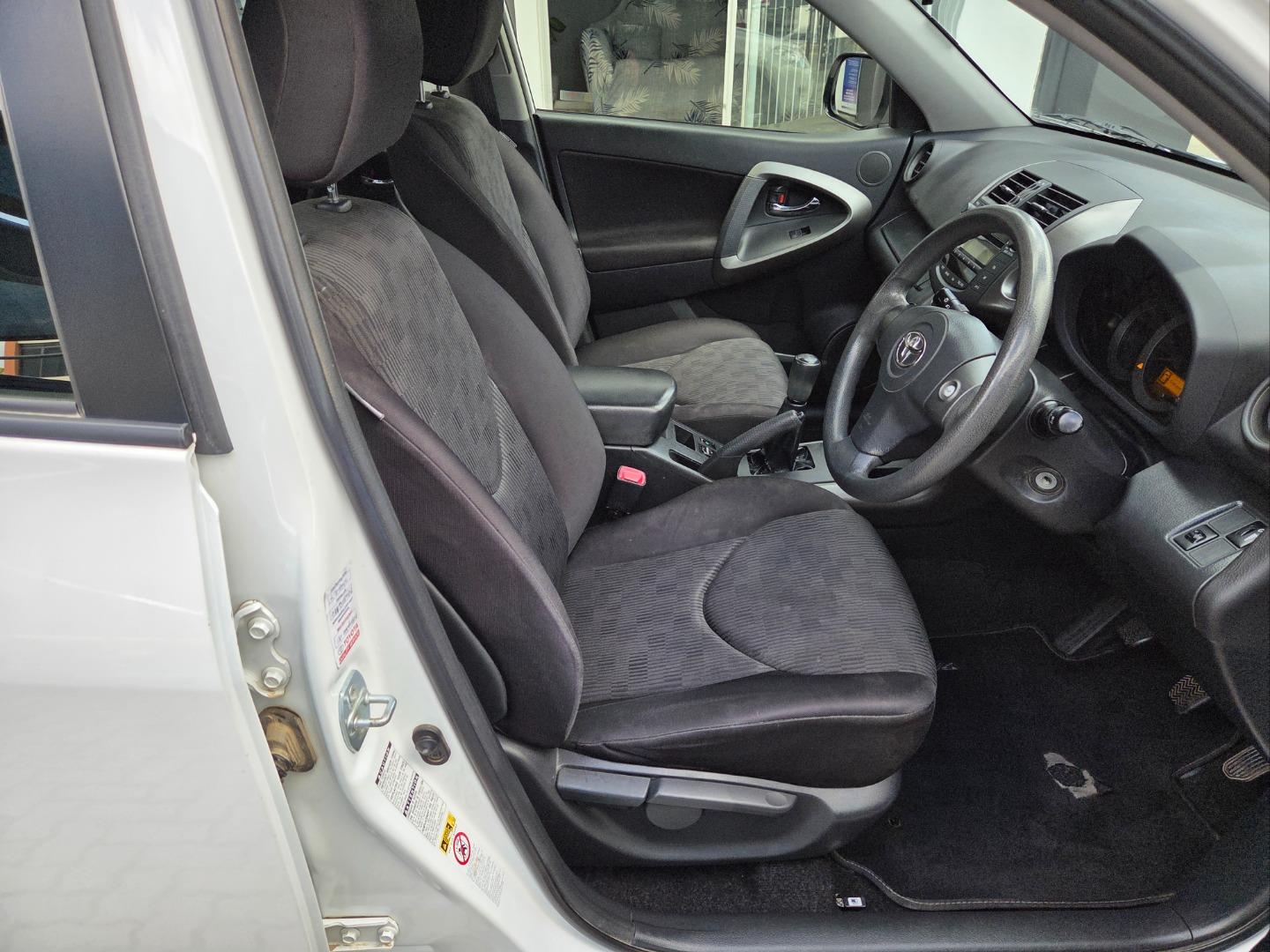 Toyota RAV4 2.0 GX Jaysmart Motor