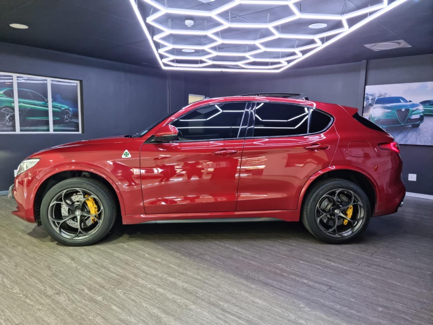 Alfa Romeo Stelvio Quadrifoglio Q4 Race Edition Arnold Chatz Cars