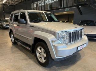 2011 Jeep Cherokee 3.7L Limited for sale