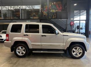 2011 Jeep Cherokee 3.7L Limited for sale