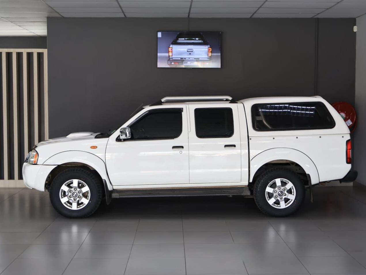 Nissan NP300 Hardbody 2.5TDi Double Cab Hi-Rider Centurion Select