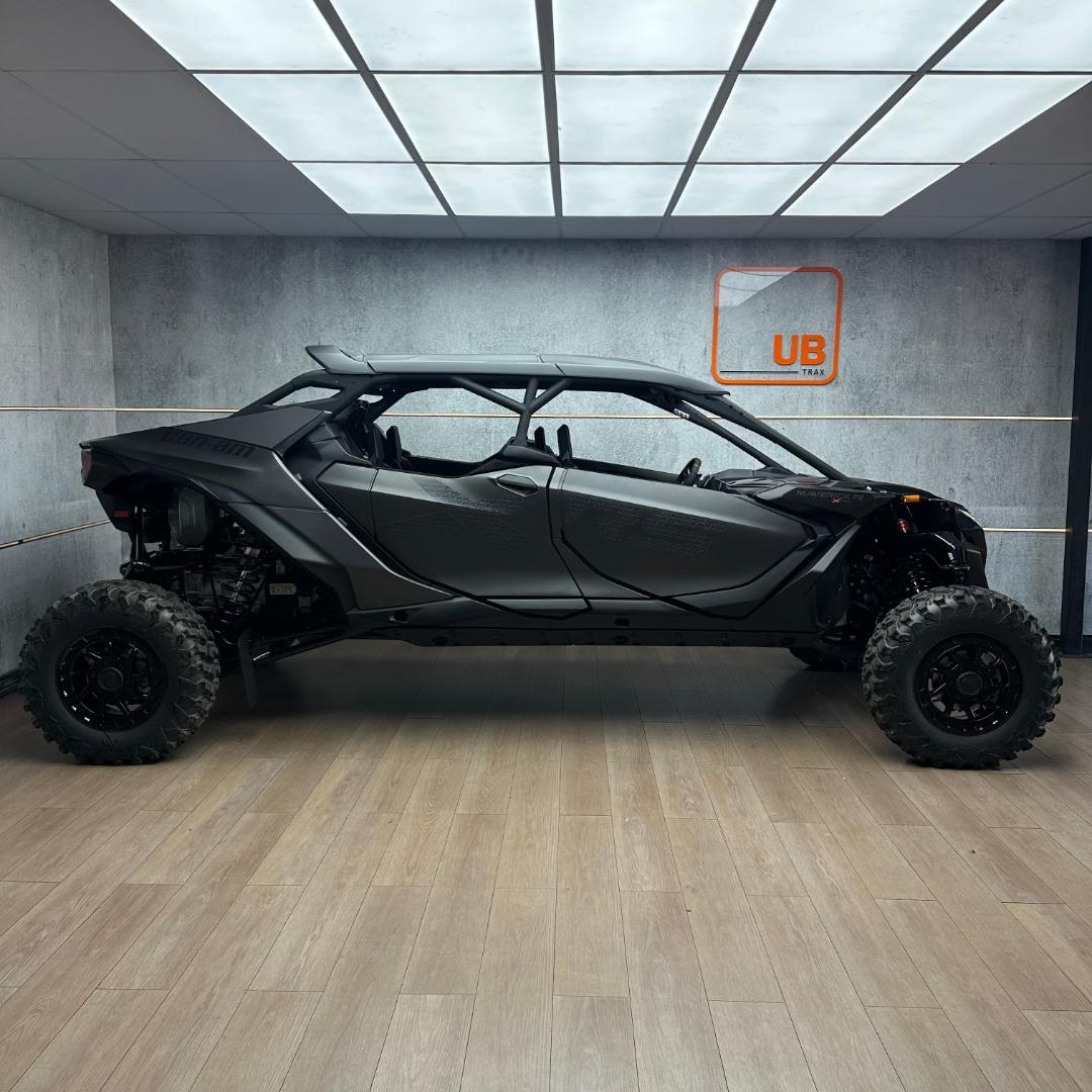 Can-Am MAVERICK R MAX X RS WITH SMART-SHOX TURBO RR – TRIPLE BLACK for ...