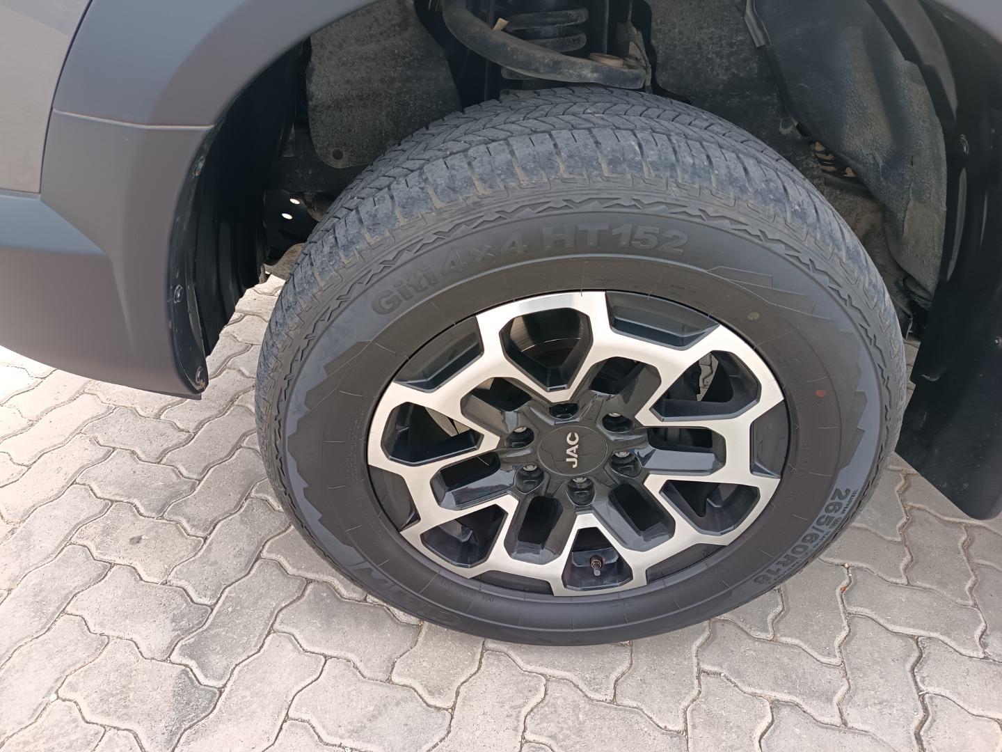 JAC T9 2.0CTi Double Cab Super Lux Karoo Ford
