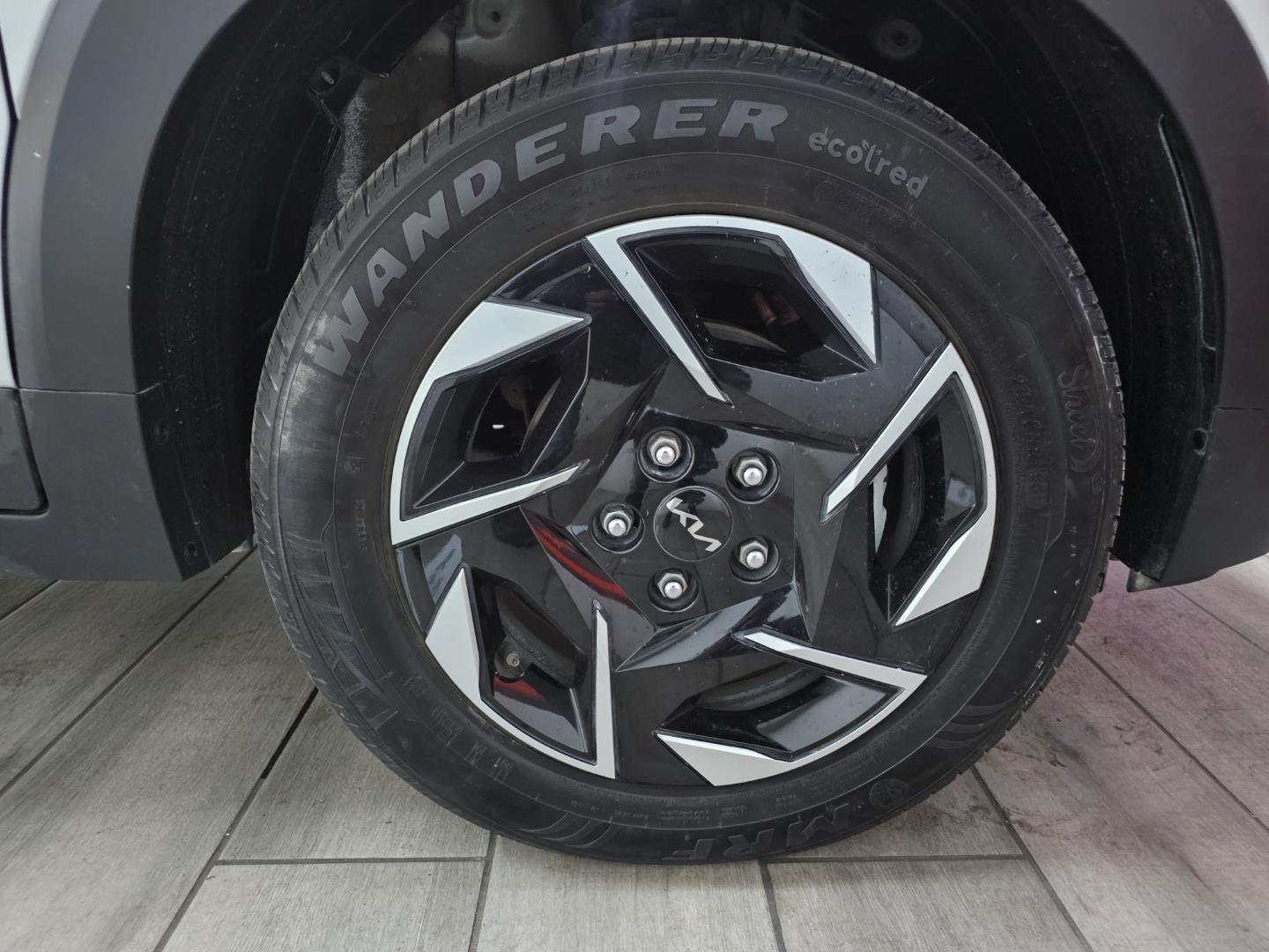Kia Sonet 1.5 LX Auto VW Braamfontein