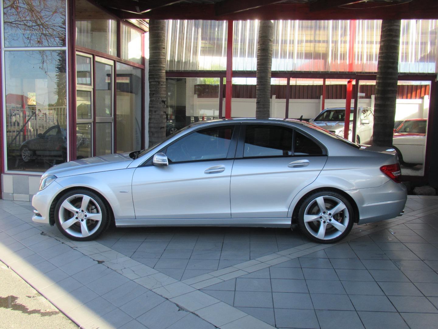Mercedes-Benz C-Class C200 Avantgarde AMG Sports Faiz Motors CC