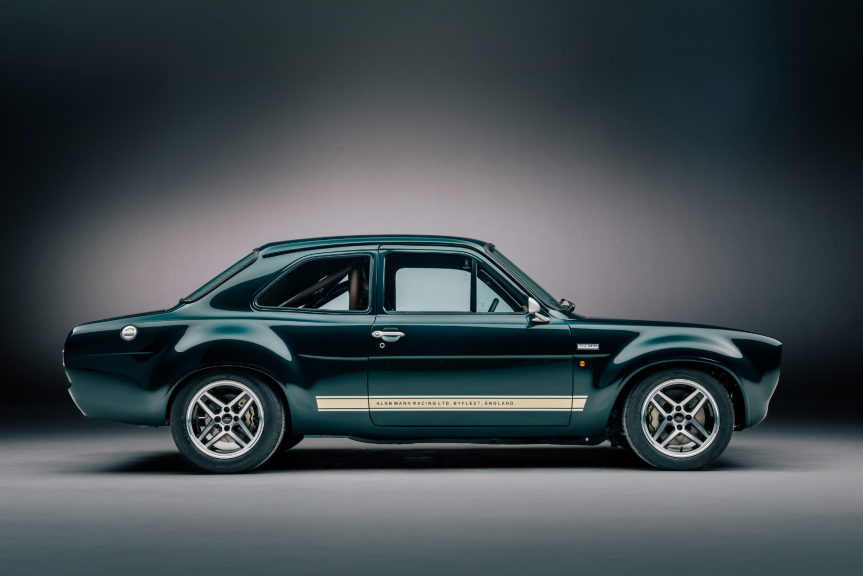 Profile view of the Escort RS.