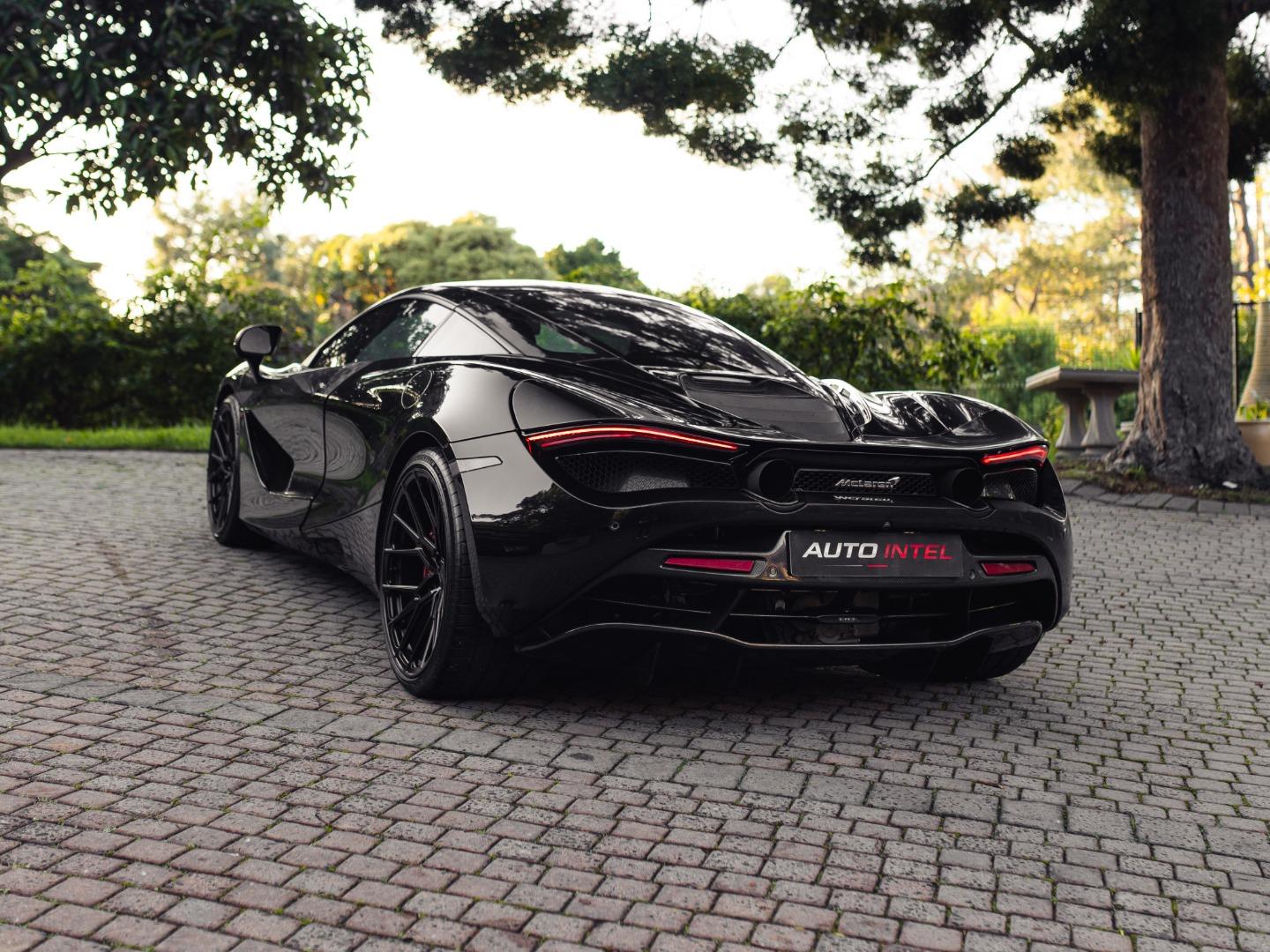 McLaren 720S Coupe