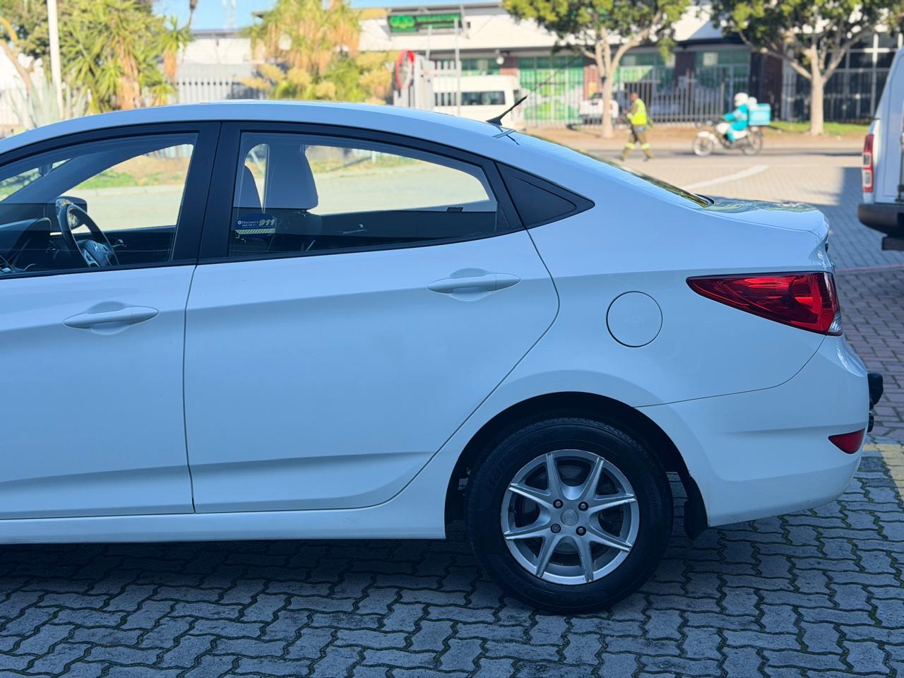 Hyundai Accent 1.6 GLS High-Spec Cubbi Cape Town
