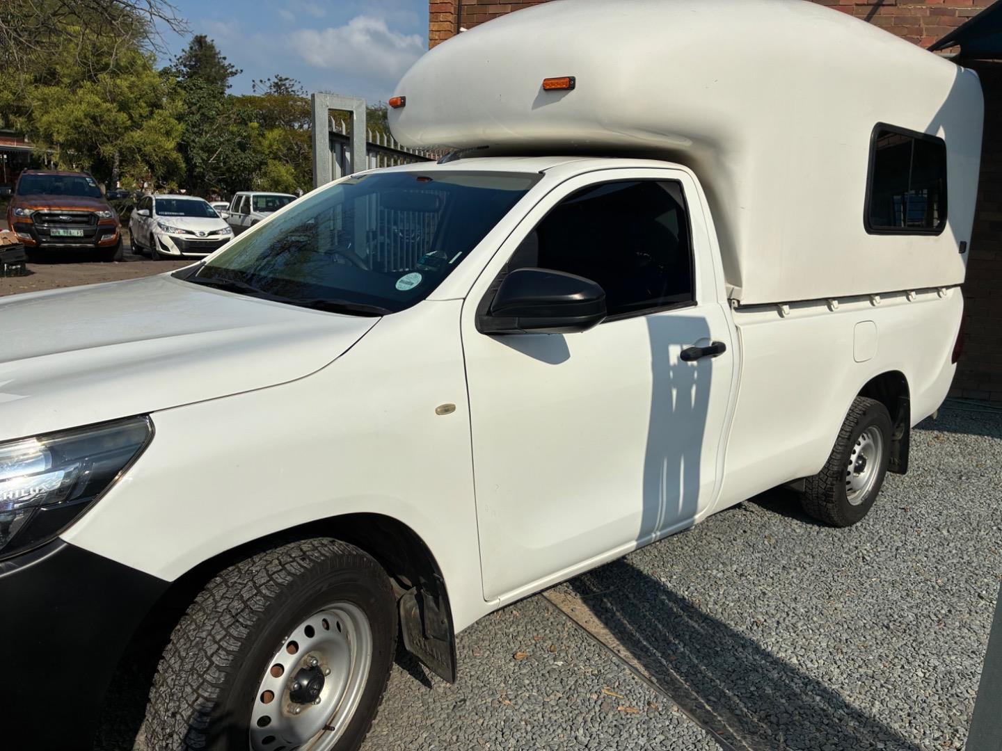 Toyota Hilux 2.4GD-6 SRX McChloe Auto Traders