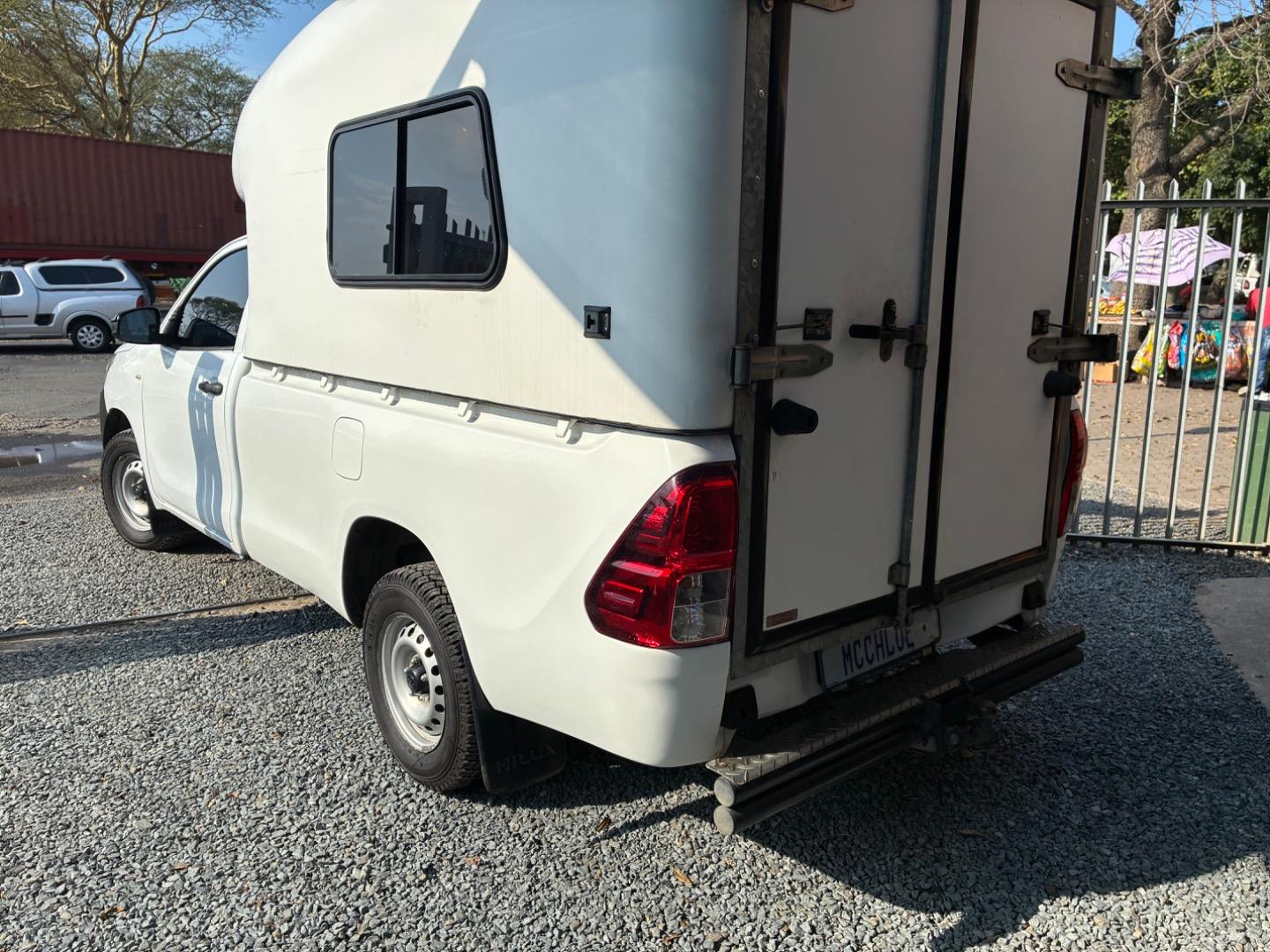 Toyota Hilux 2.4GD-6 SRX McChloe Auto Traders