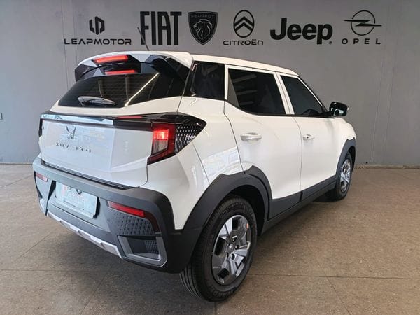 Mahindra XUV 3XO 1.2T MX2 Manual Platina Motor Group