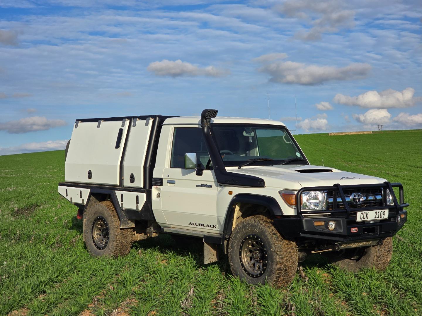 Toyota Land Cruiser 79 Land Cruiser 79 4.5D-4D LX V8