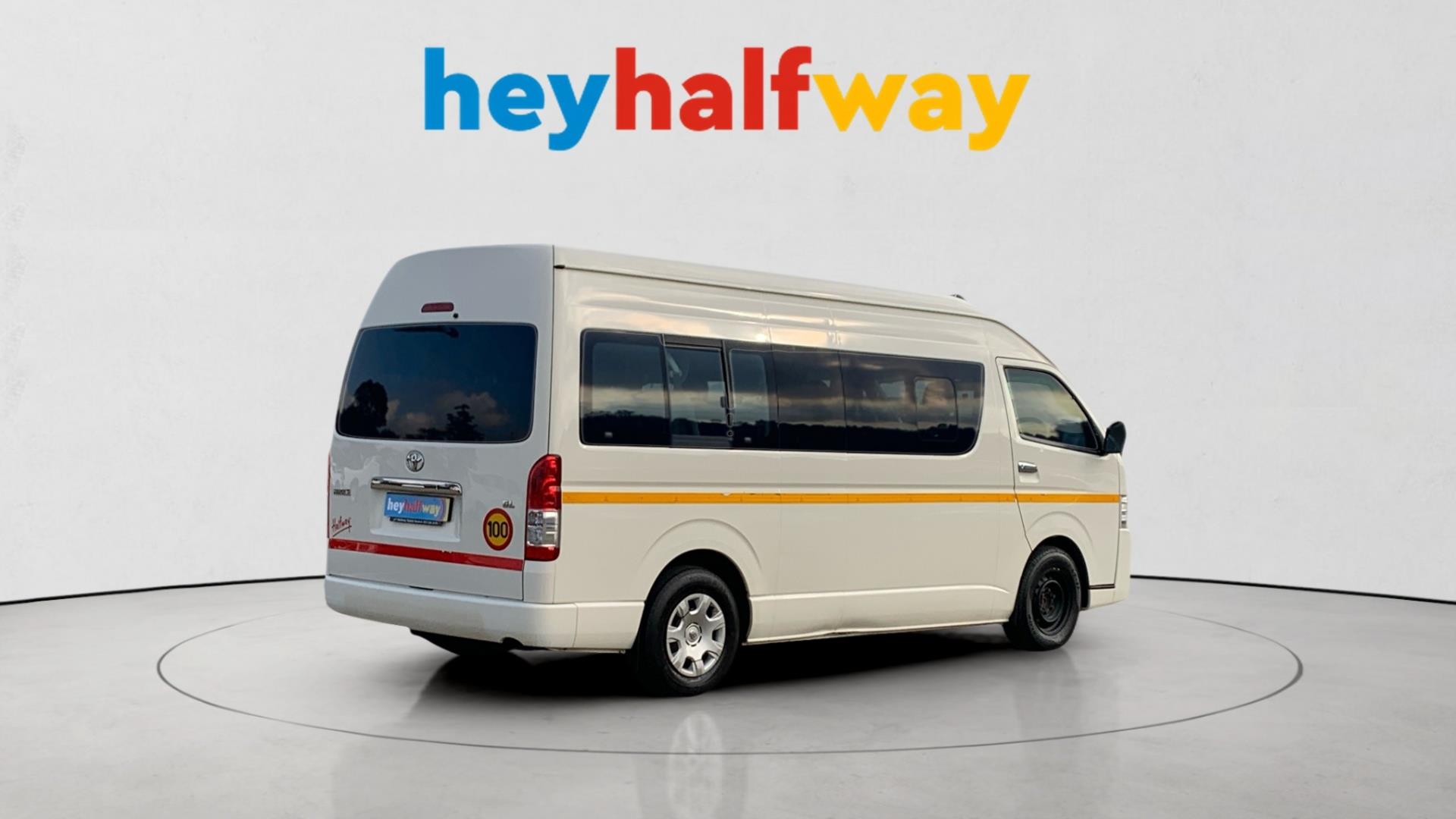 Toyota HiAce 2.5D-4D Bus 14-Seater GL Heyhalfway Hillcrest