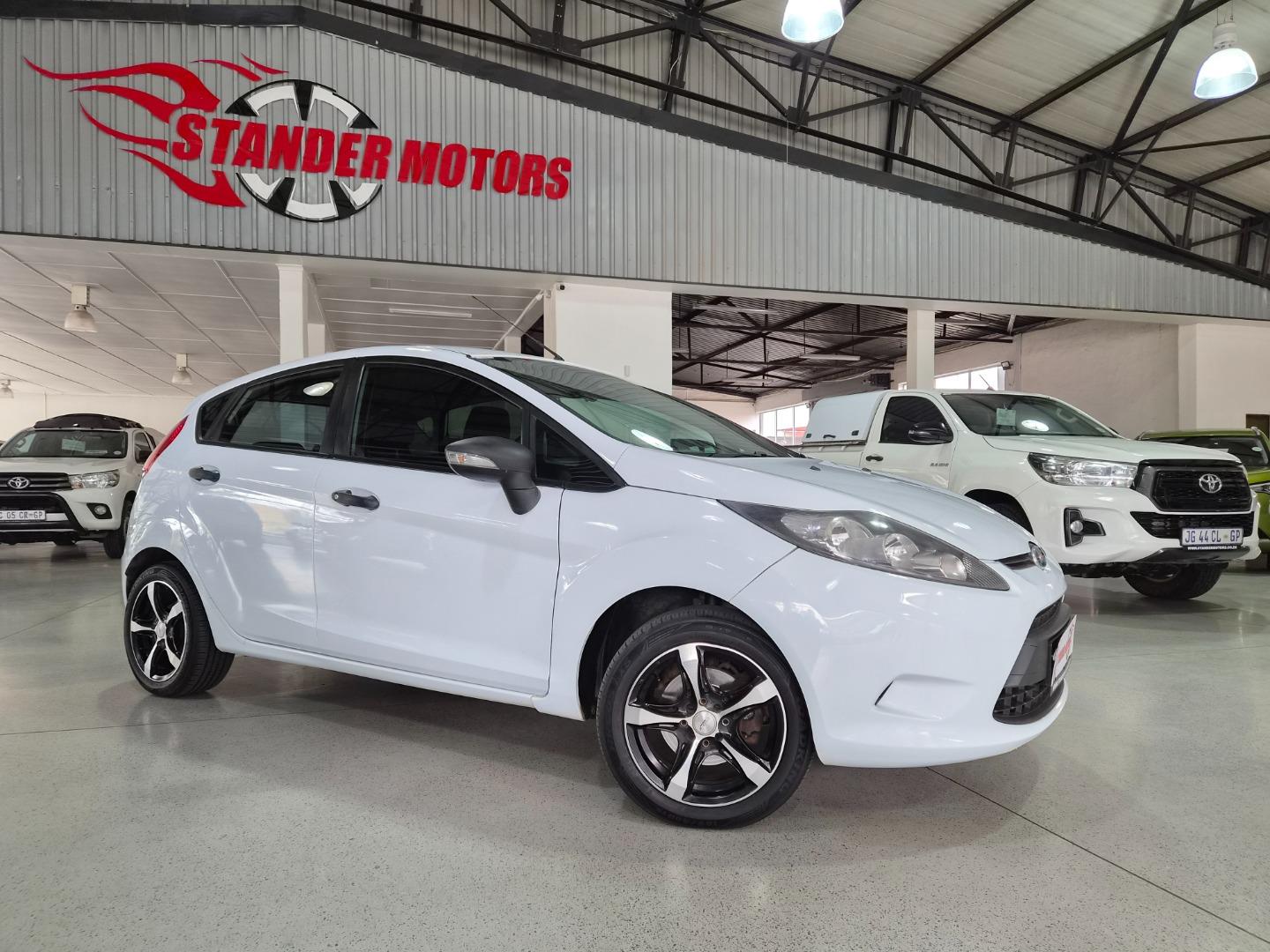 Ford Fiesta 5-Door 1.6 Ambiente Stander Motors