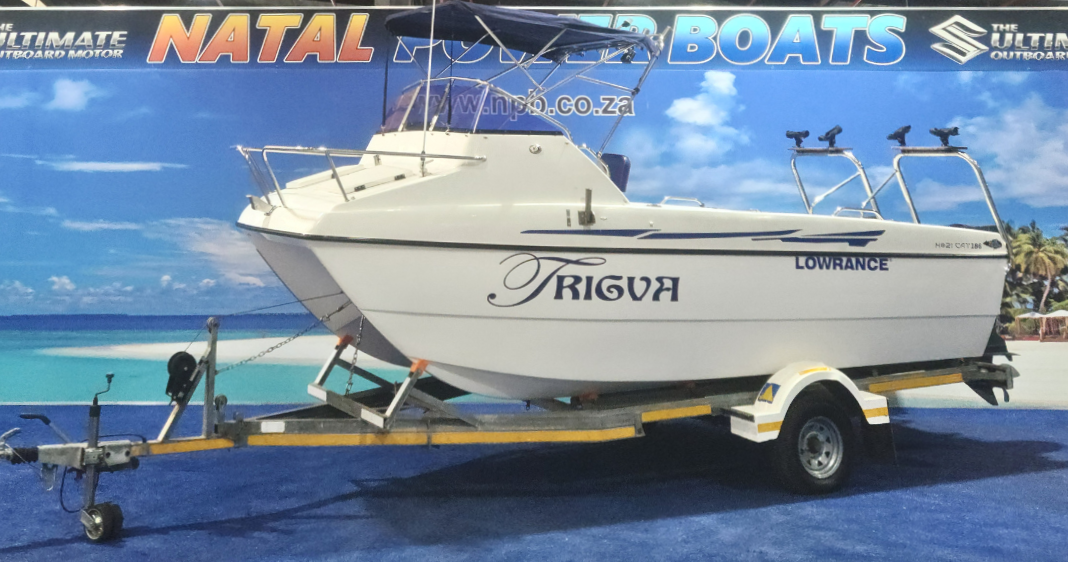 Kosicat 18.6 Forward Console 2 x 70HP Yamaha 2-Stroke (2009, 425 / 428 Hrs) on Galvanized Breakneck Trailer Natal Power Boats