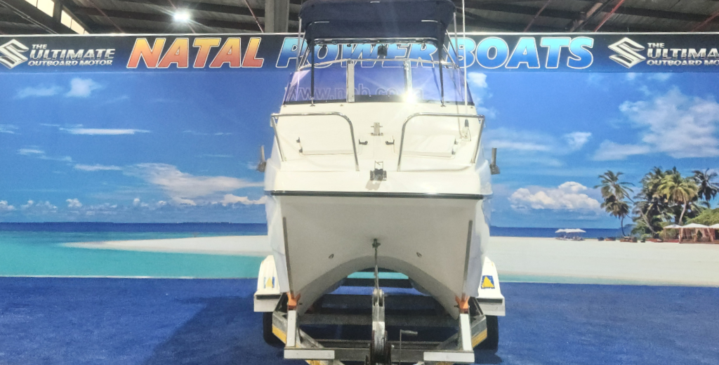 Kosicat 18.6 Forward Console 2 x 70HP Yamaha 2-Stroke (2009, 425 / 428 Hrs) on Galvanized Breakneck Trailer Natal Power Boats