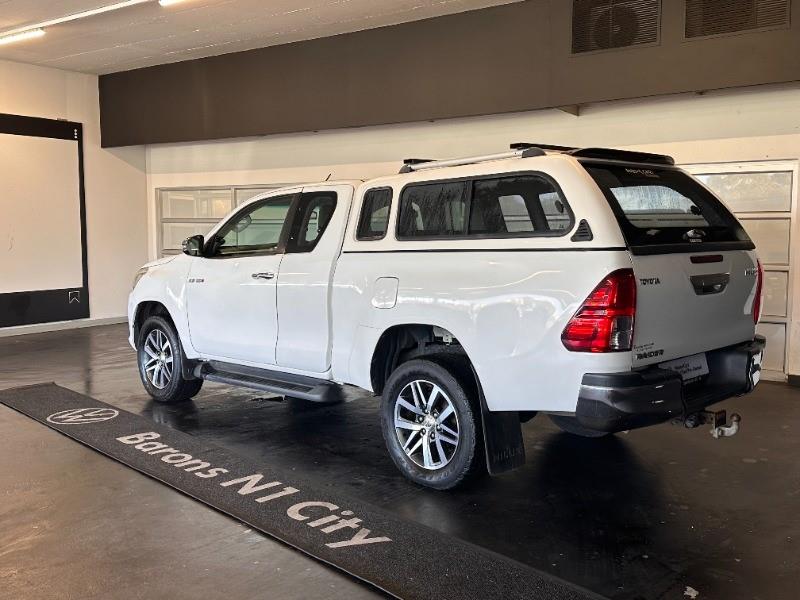 Toyota Hilux 2.8GD-6 Xtra cab Raider auto Barons VW N1 City