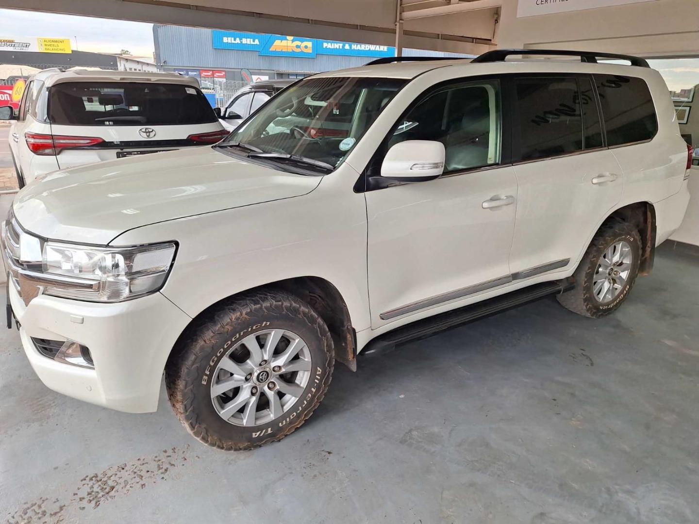 Toyota Land Cruiser 200 4.5D-4D V8 VX Waterberg Toyota Bela Bela