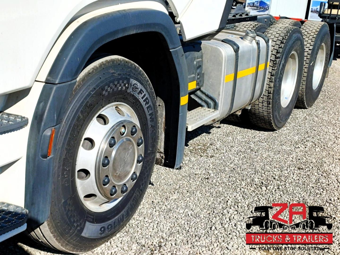 Scania R560 Za Trucks and Trailers