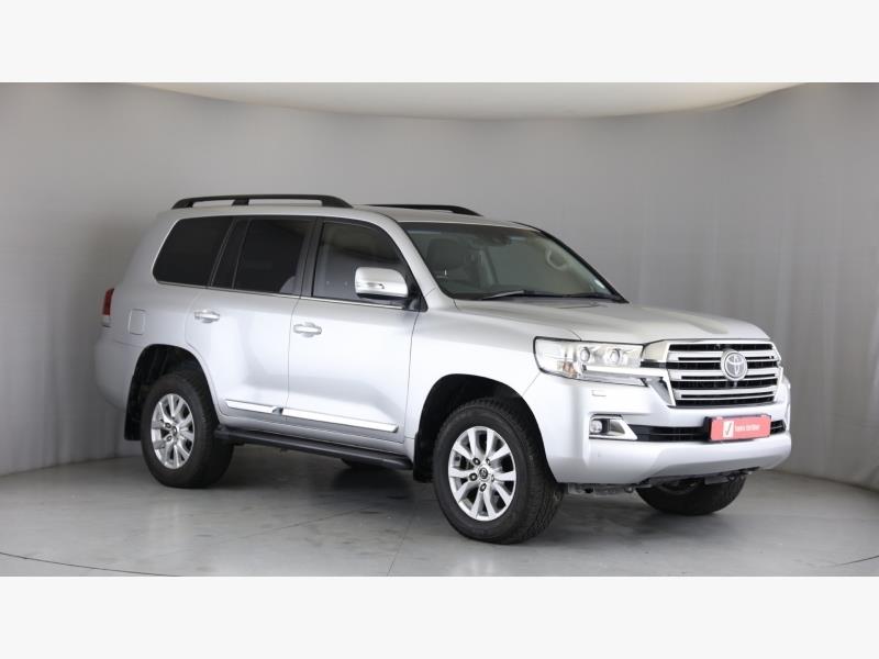 Toyota Land Cruiser 200 4.5D-4D V8 VX-R Halfway Toyota Ottery