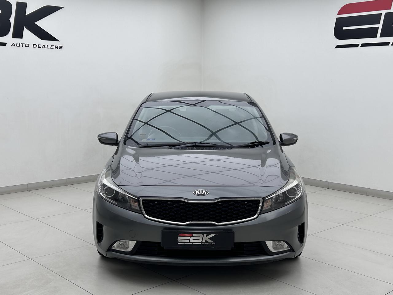 Kia Cerato Sedan 1.6 EX EBK Main Street