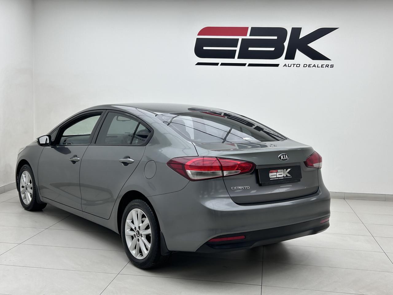 Kia Cerato Sedan 1.6 EX EBK Main Street