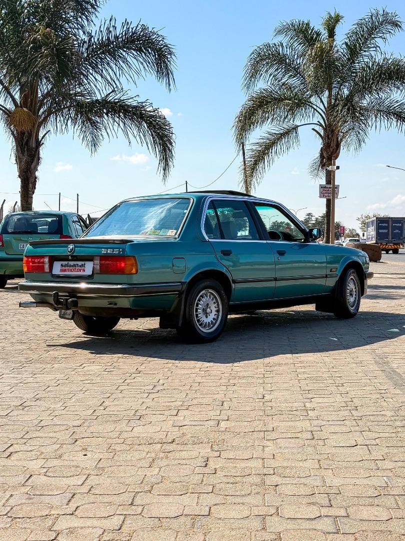 BMW 3 Series 325i Executive Auto Salaamat Motors