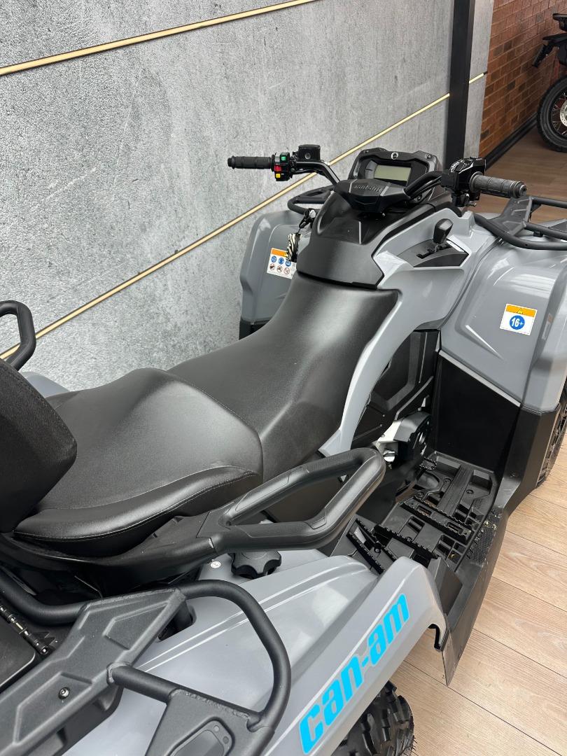 Can-Am OUTLANDER L 570 DPS 4X4 UB Leisure Bikes
